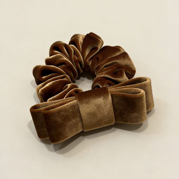 Luxe Light Bronze Gold Velvet Scrunchie with Bow – Elegant Hair Accessory for Daily & Special Occasions